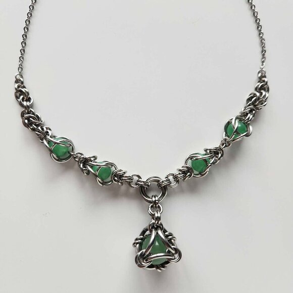Vintage medieval gothic green aventurine and silver chainmail choker necklace - Picture 7 of 11